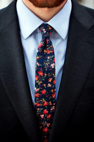 کراوات ساده بهتر است یا طرح دار؟
